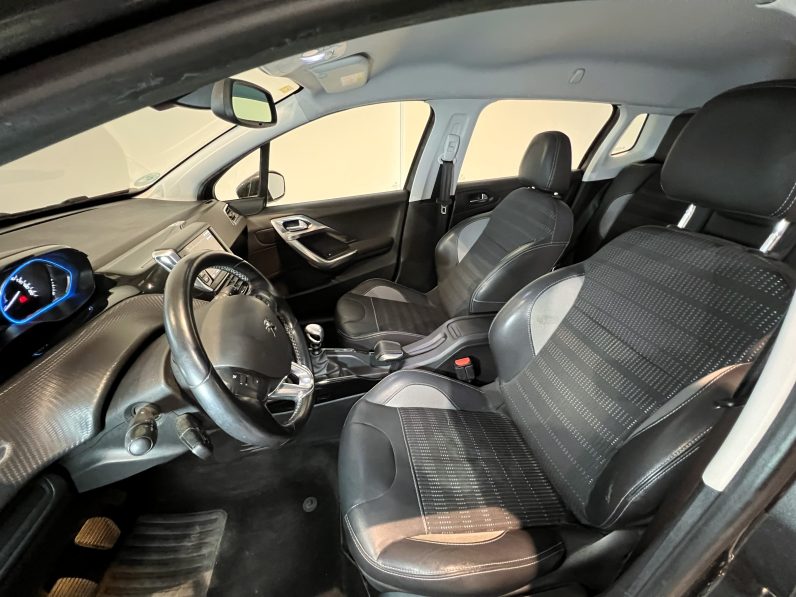
								PEUGEOT 2008 Allure BlueHDi SS Segunda Mano Tarragona full									
