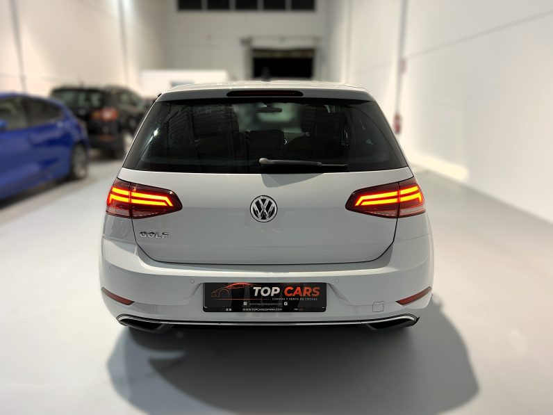 
								VOLKSWAGEN Golf Advance 1.0 TSI full									