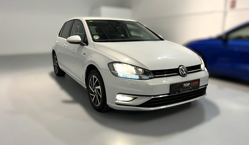 
								VOLKSWAGEN Golf Advance 1.0 TSI full									