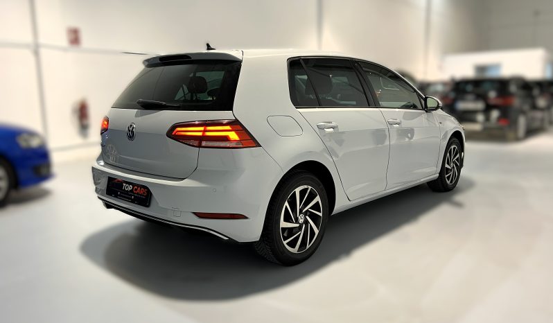 
								VOLKSWAGEN Golf Advance 1.0 TSI full									
