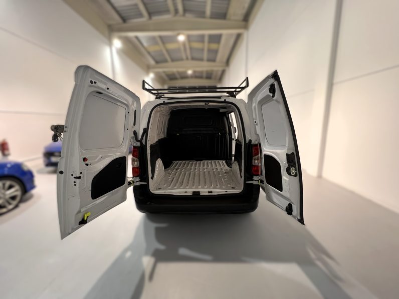 
								CITROEN Berlingo Talla M BlueHDi 100 SS FEEL full									