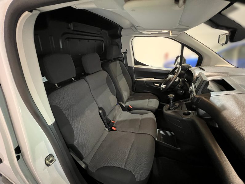 
								CITROEN Berlingo Talla M BlueHDi 100 SS FEEL full									