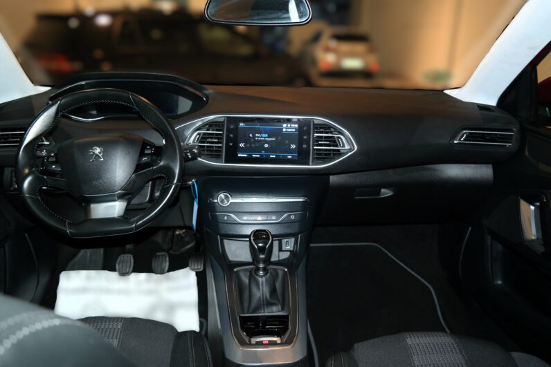 
								PEUGEOT 308 SW ALLURE BLUEHDI 130CV full									