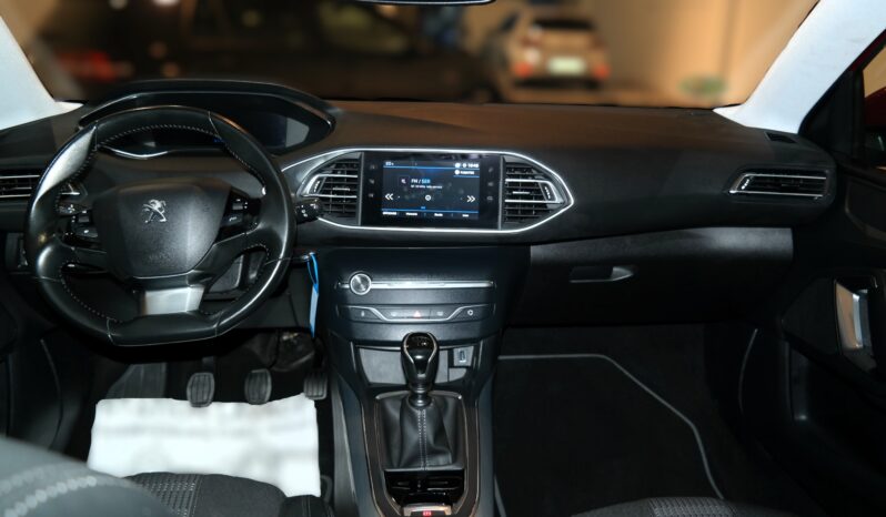 
								PEUGEOT 308 SW ALLURE BLUEHDI 130CV full									