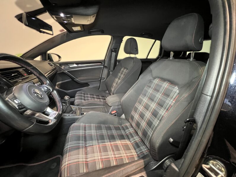 
								Volkswagen Golf GTI Segunda Mano Tarragona full									
