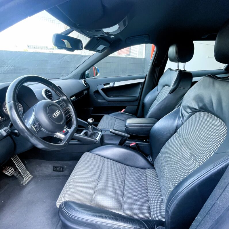 
								Audi S3 2.0 TFSI Quattro 265CV — Azul Sprint — Manual — 122.000 km — Segunda Mano Tarragona full									
