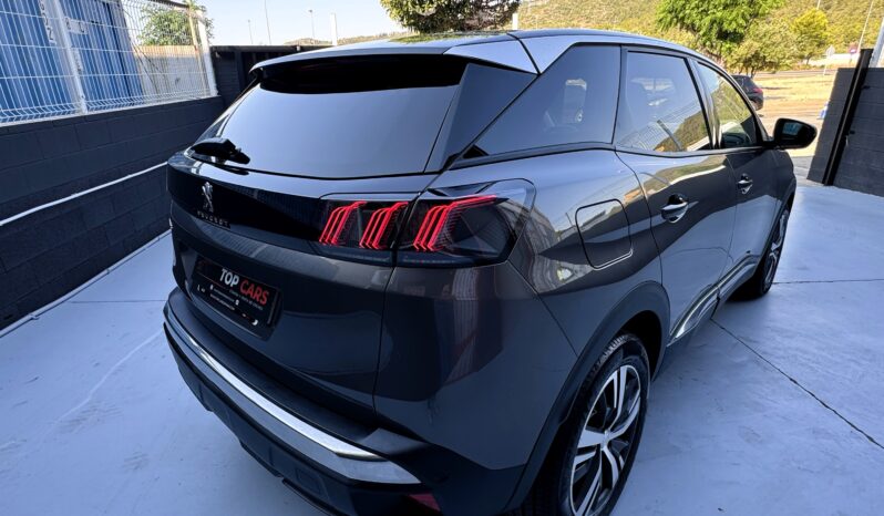 
								Peugeot 3008 Allure 1.2 Gasolina 130CV Segunda Mano Tarragona full									