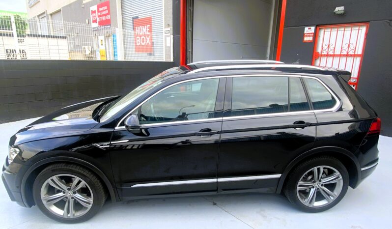 
								Volkswagen Tiguan R-Line 2.0 TDI DSG 150CV Automático 2020 de ocasión full									