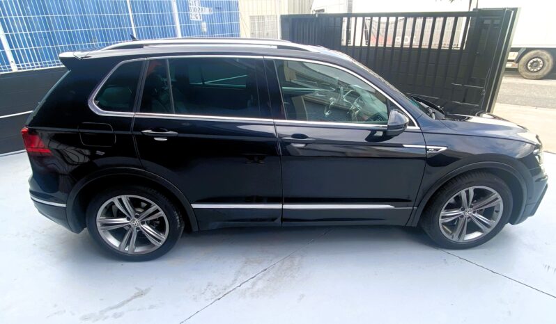 
								Volkswagen Tiguan R-Line 2.0 TDI DSG 150CV Automático 2020 de ocasión full									