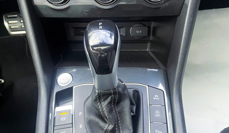 
								Volkswagen Tiguan R-Line 2.0 TDI DSG 150CV Automático 2020 de ocasión full									