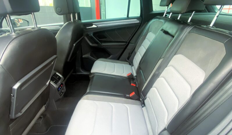 
								Volkswagen Tiguan R-Line 2.0 TDI DSG 150CV Automático 2020 de ocasión full									