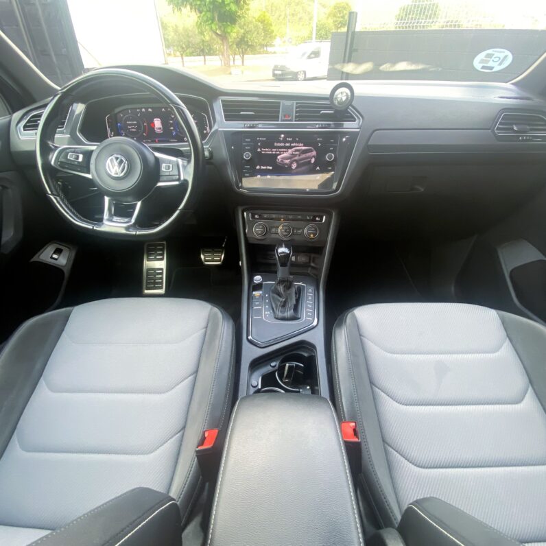 
								Volkswagen Tiguan R-Line 2.0 TDI DSG 150CV Automático 2020 de ocasión full									