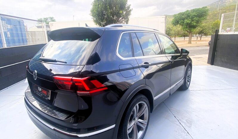 
								Volkswagen Tiguan R-Line 2.0 TDI DSG 150CV Automático 2020 de ocasión full									