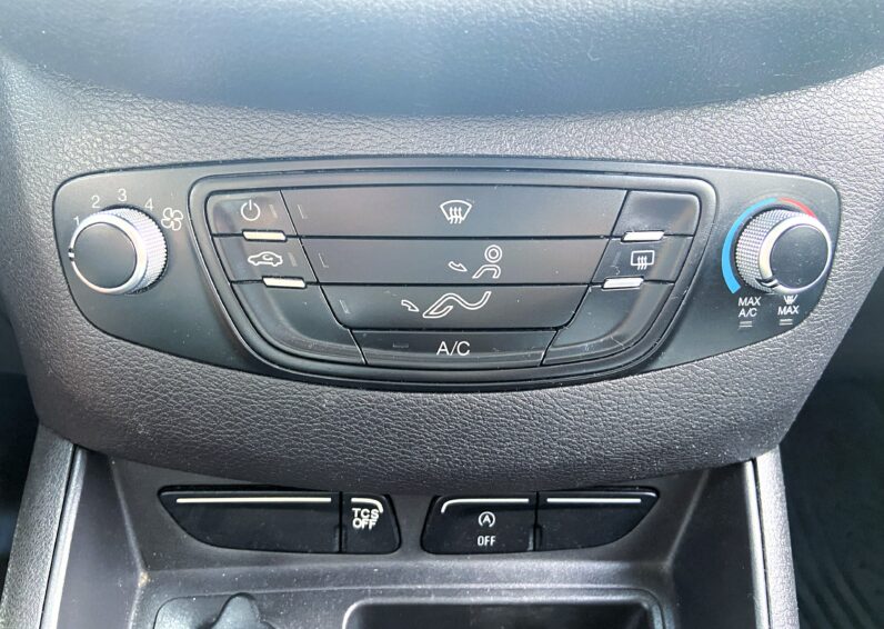 
								Ford Transit Courier 1.0 EcoBoost 100CV 2022 — Furgoneta Gasolina full									