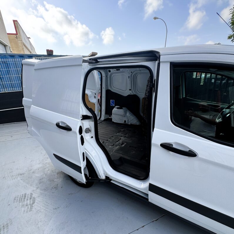 
								Ford Transit Courier 1.0 EcoBoost 100CV 2022 — Furgoneta Gasolina full									