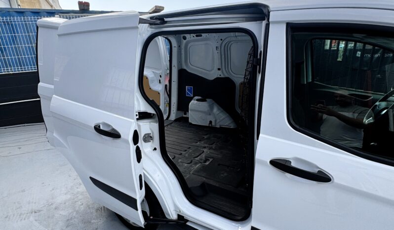 
								Ford Transit Courier 1.0 EcoBoost 100CV 2022 — Furgoneta Gasolina full									