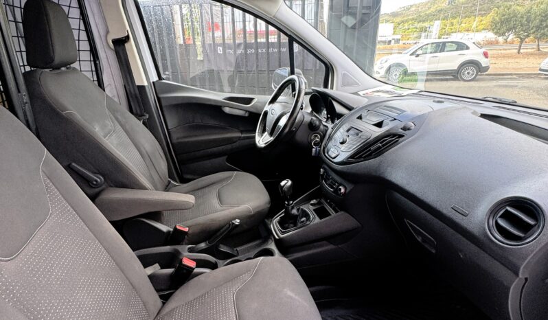 
								Ford Transit Courier 1.0 EcoBoost 100CV 2022 — Furgoneta Gasolina full									