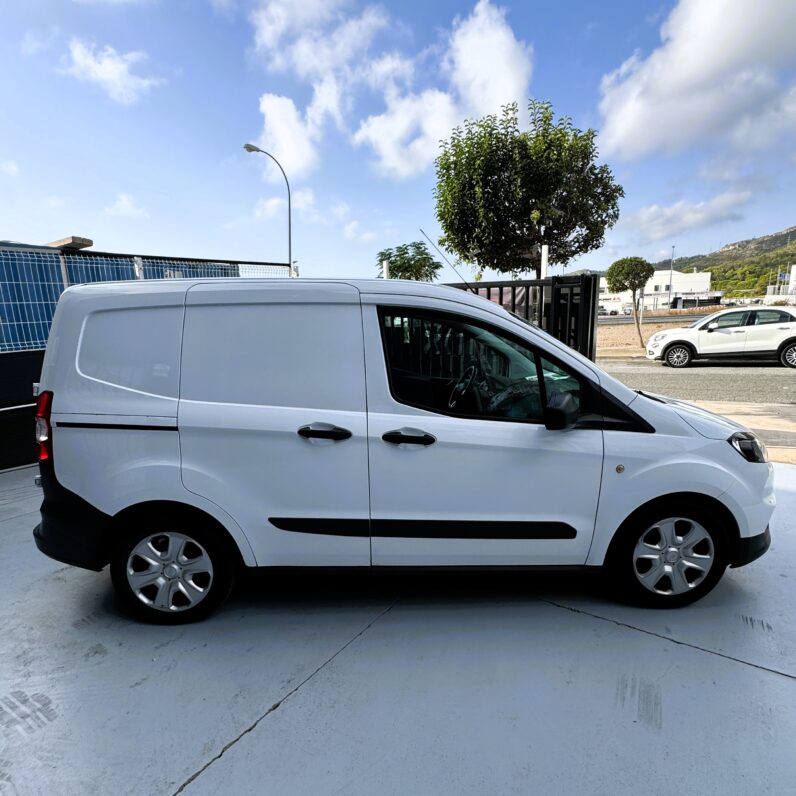 
								Ford Transit Courier 1.0 EcoBoost 100CV 2022 — Furgoneta Gasolina full									