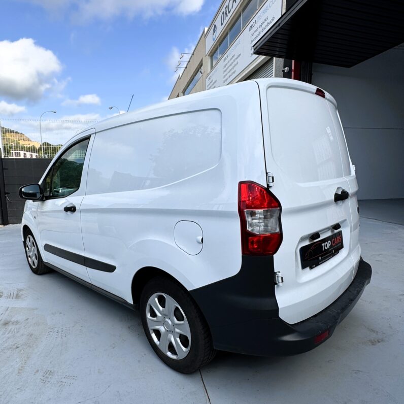
								Ford Transit Courier 1.0 EcoBoost 100CV 2022 — Furgoneta Gasolina full									